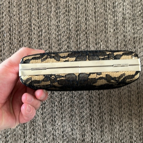 Nina Ricci Lace Evening Clutch - Picture 4 of 6